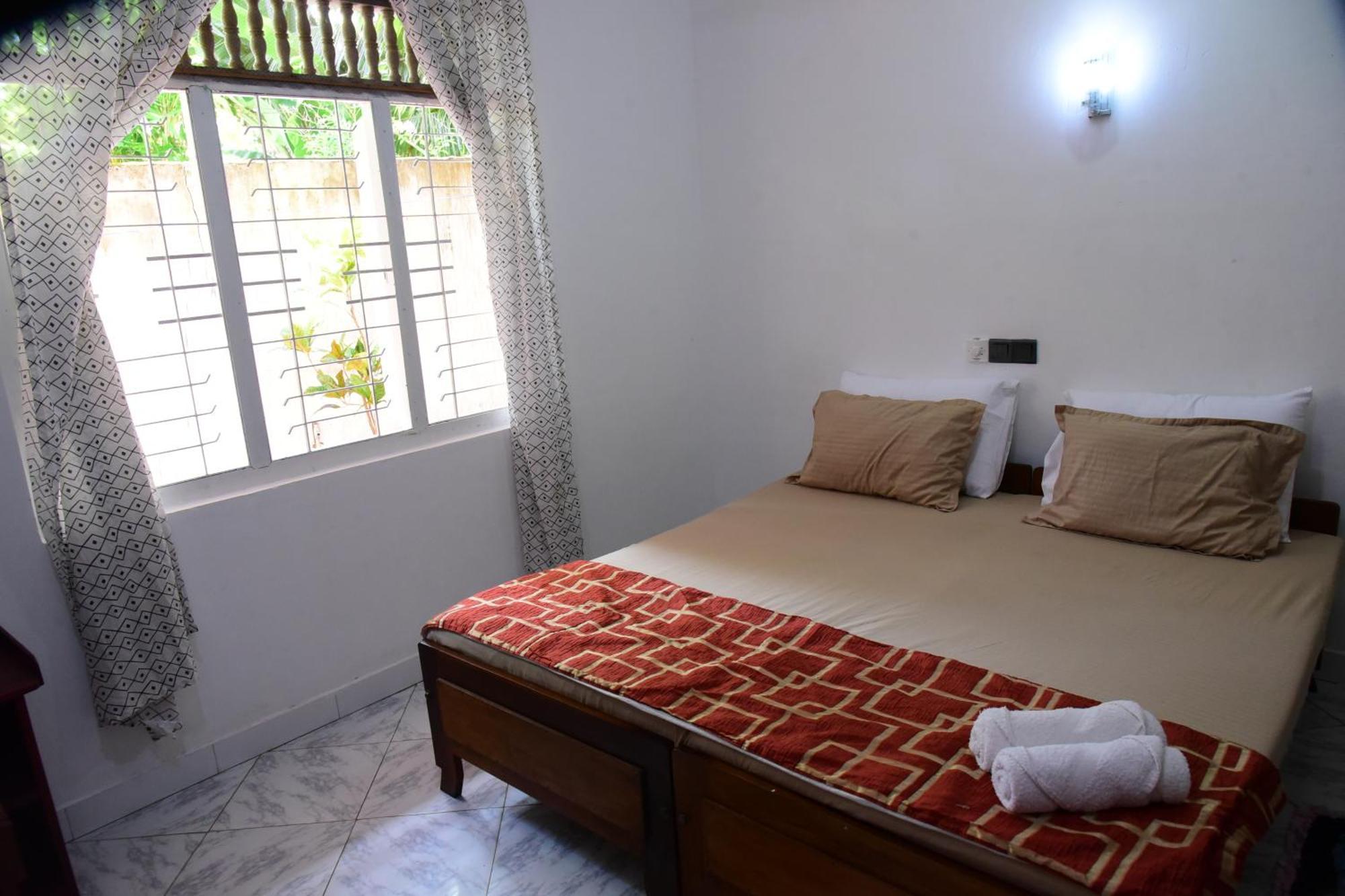 Happy Tuna Guesthouse ฮิกคาดูวา ภายนอก รูปภาพ