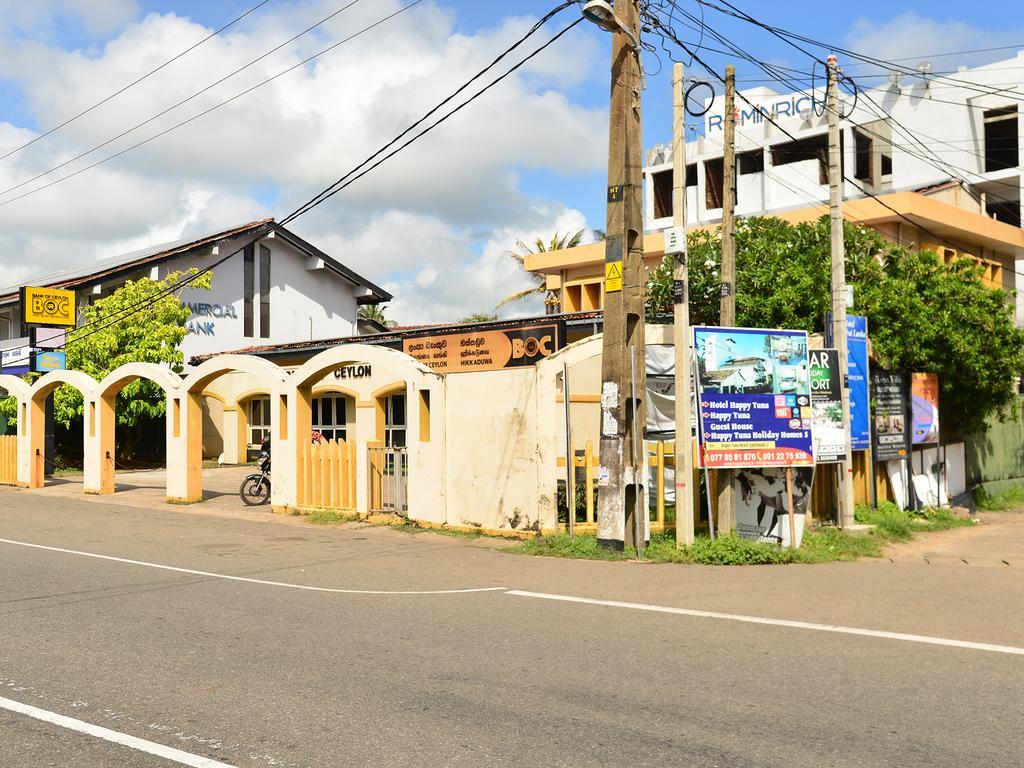 Happy Tuna Guesthouse ฮิกคาดูวา ภายนอก รูปภาพ