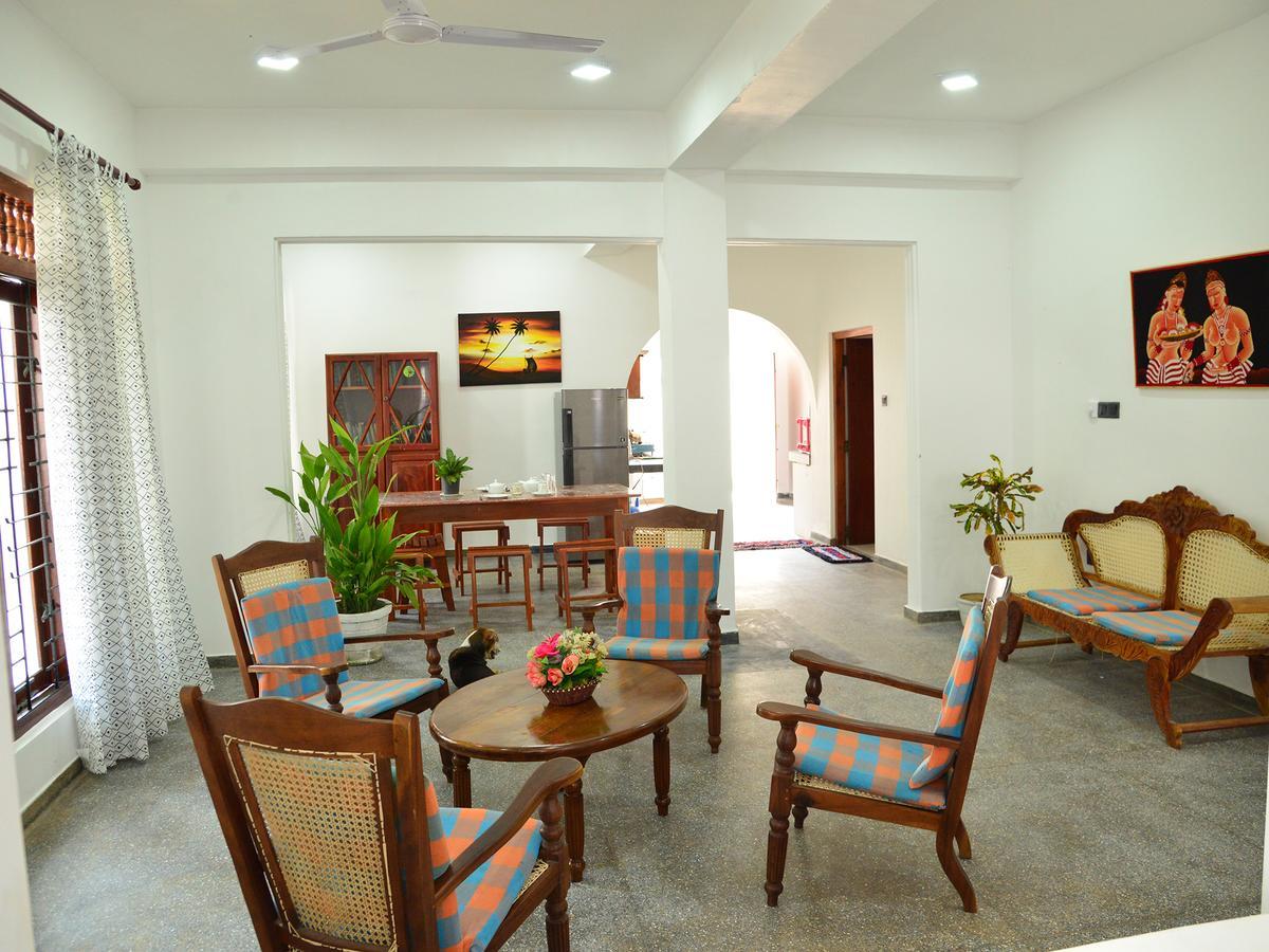 Happy Tuna Guesthouse ฮิกคาดูวา ภายนอก รูปภาพ